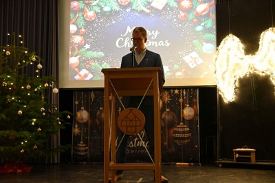 Mit Freude in die Weihnachtsferien Bild 1